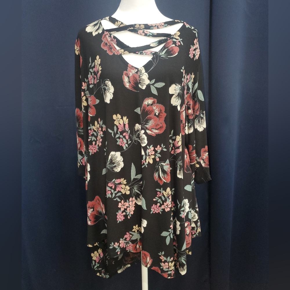Terra And Sky Black Floral Top